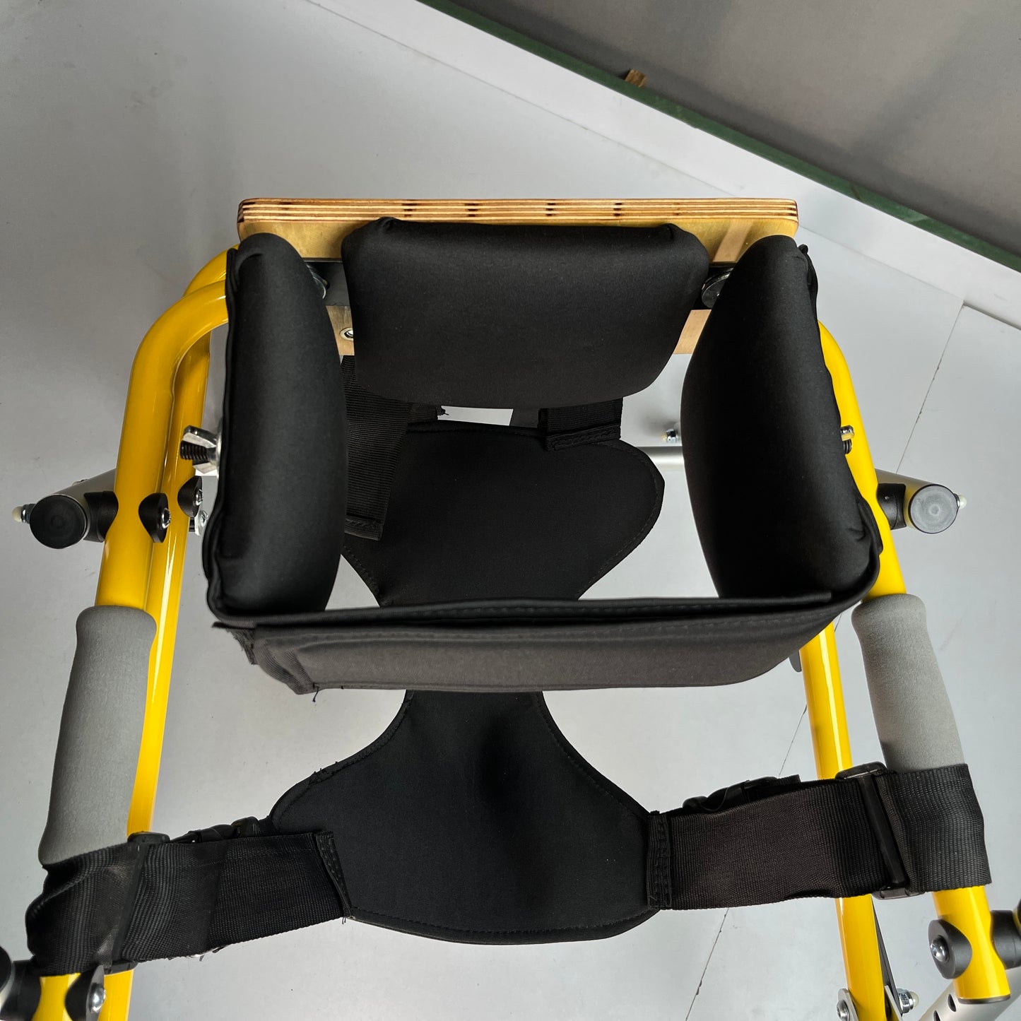 CP Posterior Walker With Butterfly Sling (Daisy)