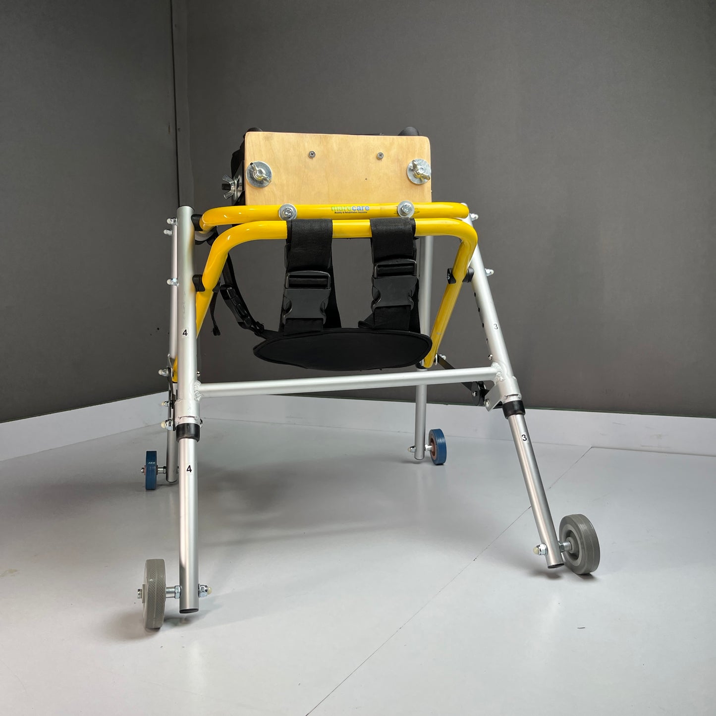 CP Posterior Walker With Butterfly Sling (Daisy)